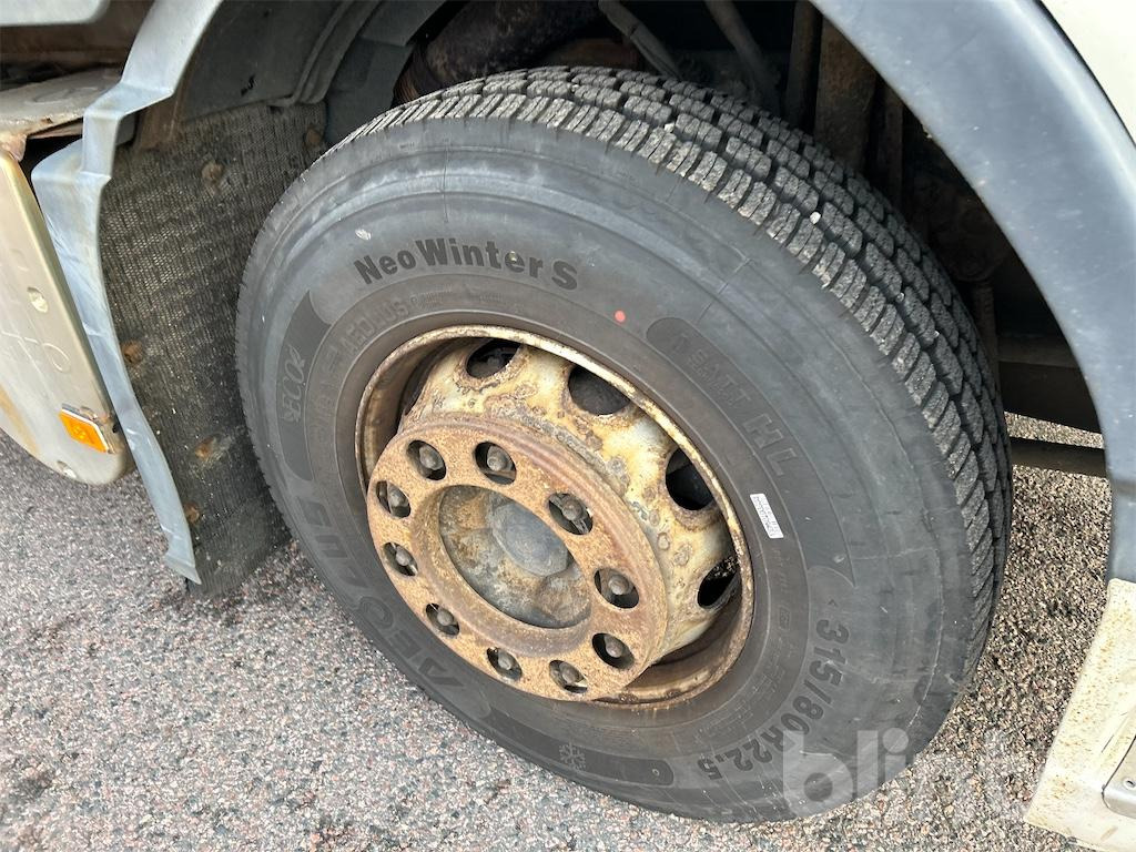 Truck VOLVO FM-340 4X2: picture 21