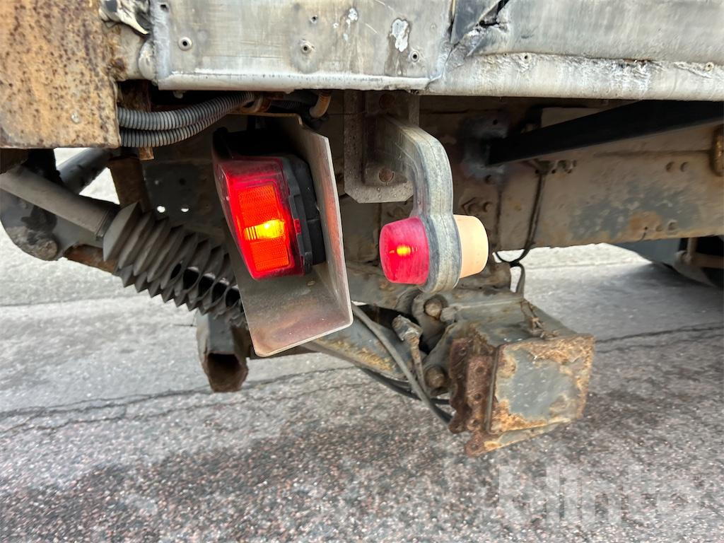 Truck VOLVO FM-340 4X2: picture 39