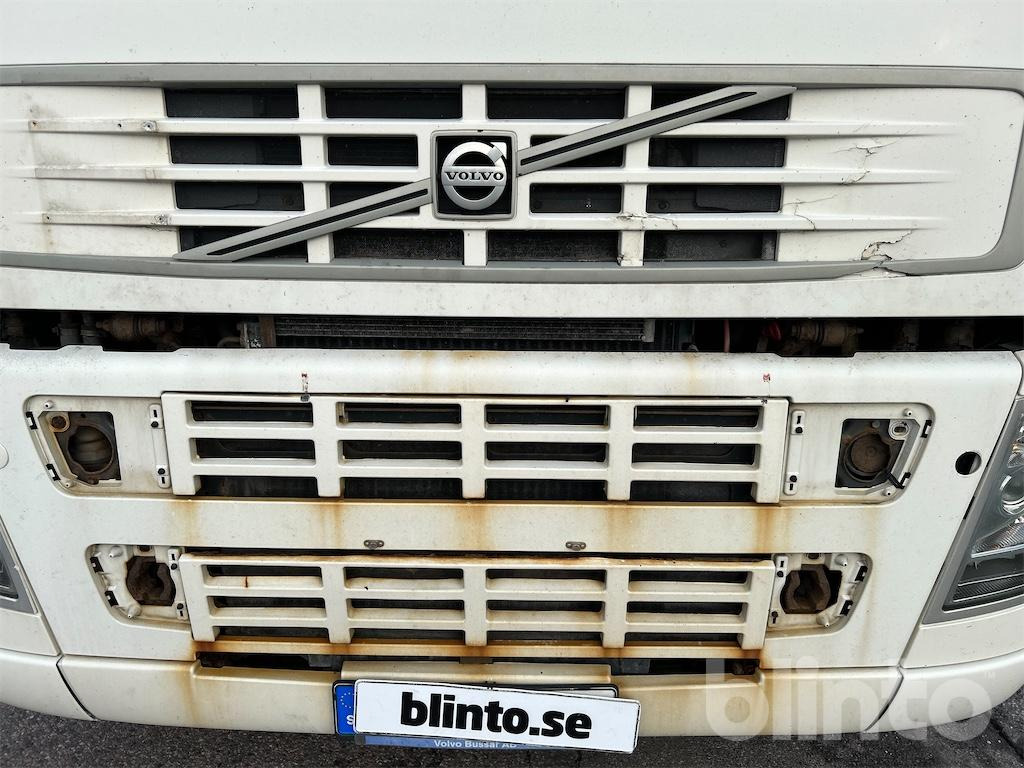 Truck VOLVO FM-340 4X2: picture 18