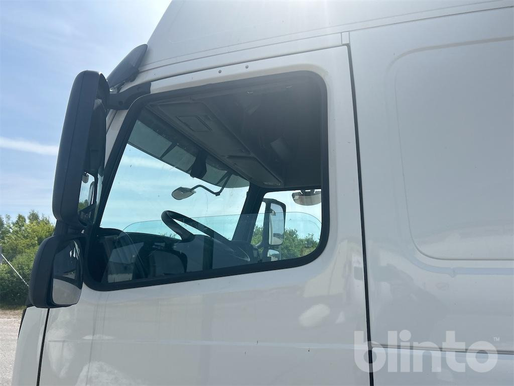 Truck VOLVO FM 370: picture 13