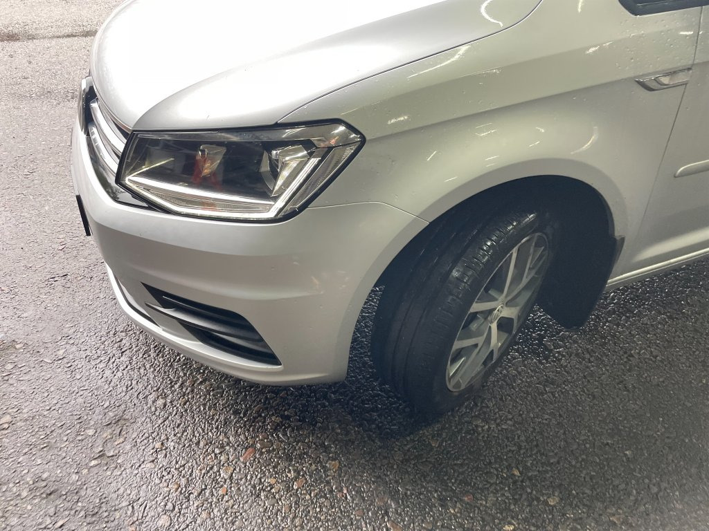 VOLKSWAGEN Caddy 4WD - Car: picture 5 VOLKSWAGEN Caddy 4WD - Car: picture 5