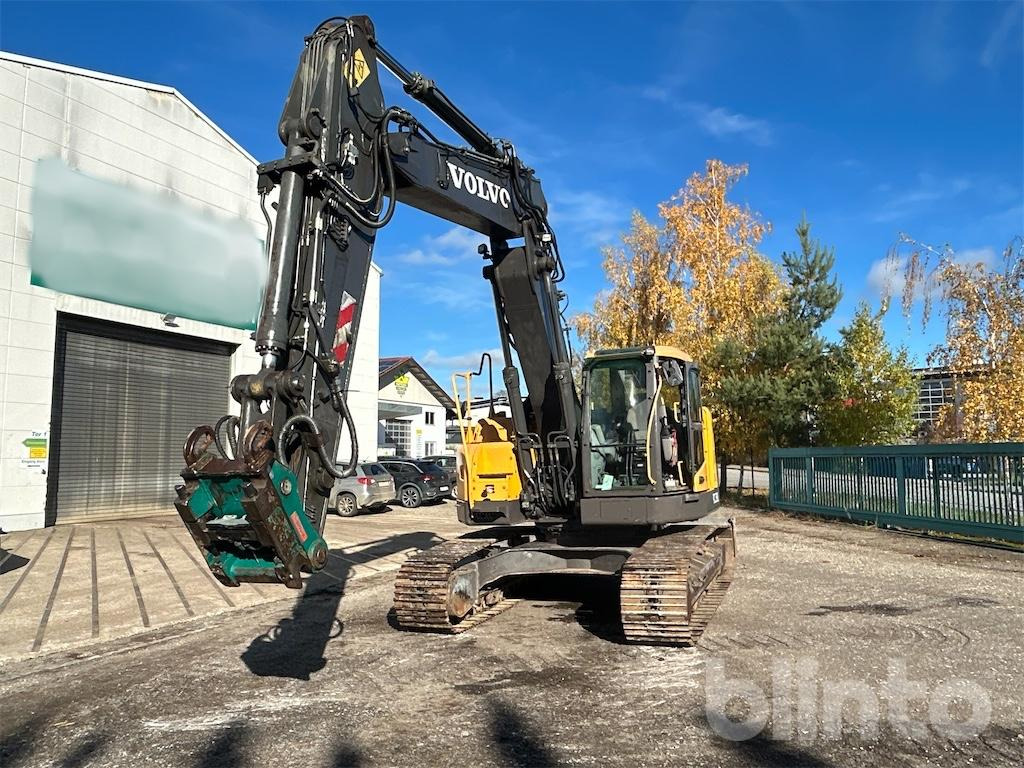VOLVO ECR 235 CL (2011) - Crawler excavator: picture 1 VOLVO ECR 235 CL (2011) - Crawler excavator: picture 1