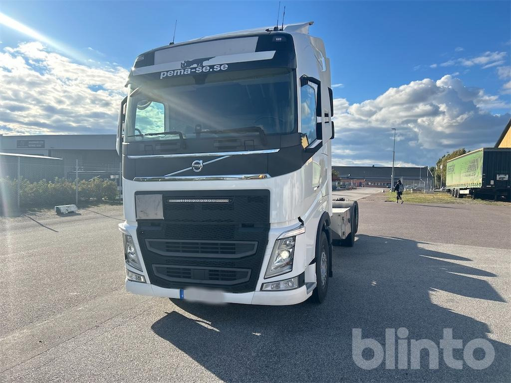 VOLVO FH 6x2 - Cab chassis truck: picture 2 VOLVO FH 6x2 - Cab chassis truck: picture 2