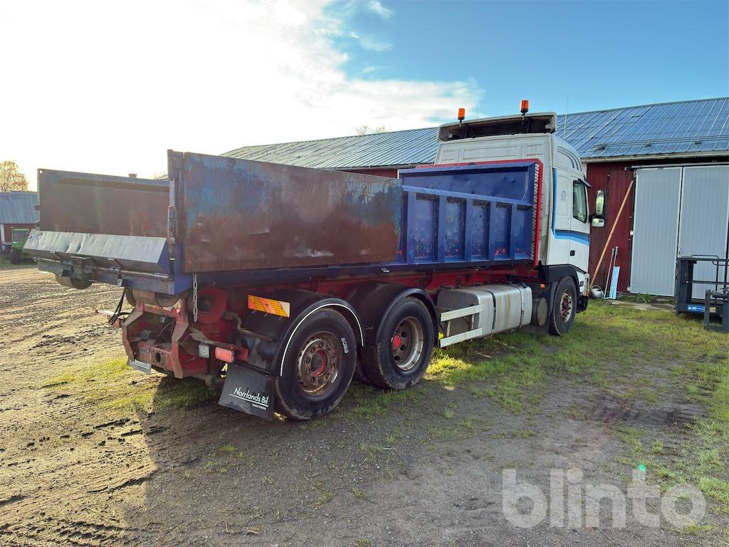 VOLVO FH12 6X2 - Tipper: picture 5 VOLVO FH12 6X2 - Tipper: picture 5