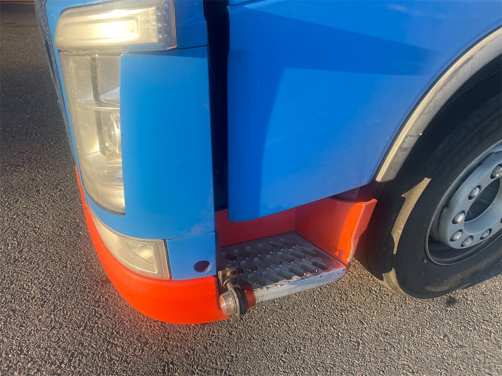 VOLVO FH540 6x2*4 - Box truck: picture 5 VOLVO FH540 6x2*4 - Box truck: picture 5