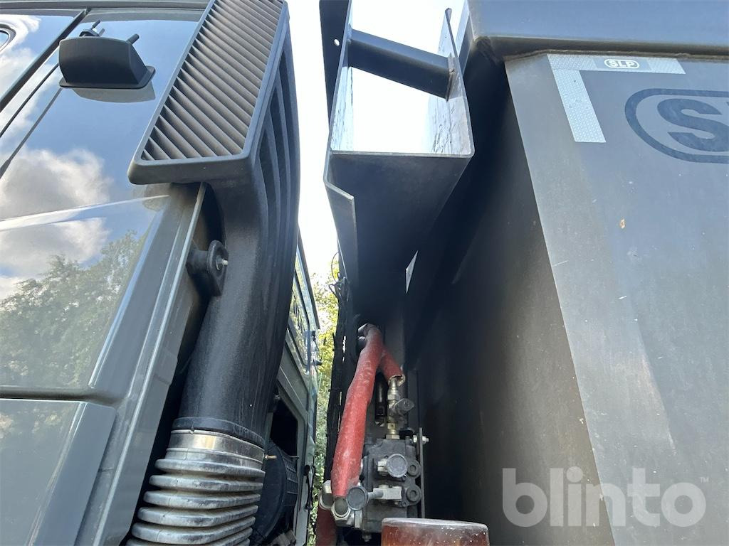 Tipper VOLVO FM 540: picture 13