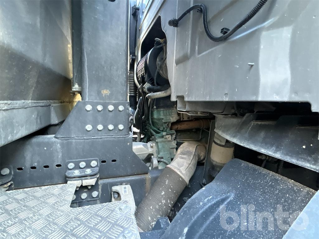 Tipper VOLVO FM 540: picture 28