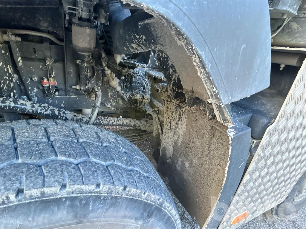 Tipper VOLVO FM 540: picture 15