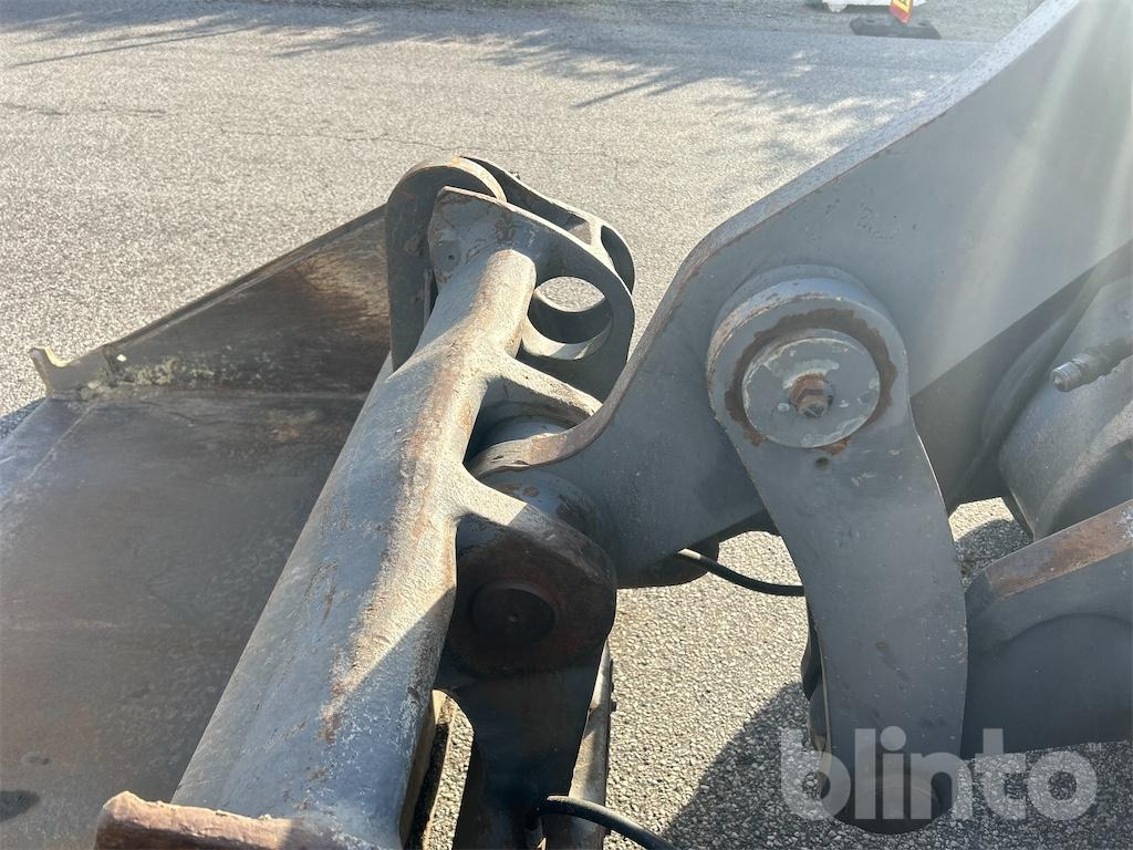 Wheel loader VOLVO L90D: picture 18 Wheel loader VOLVO L90D: picture 18