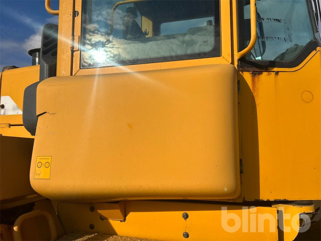 Wheel loader VOLVO L90D: picture 35 Wheel loader VOLVO L90D: picture 35