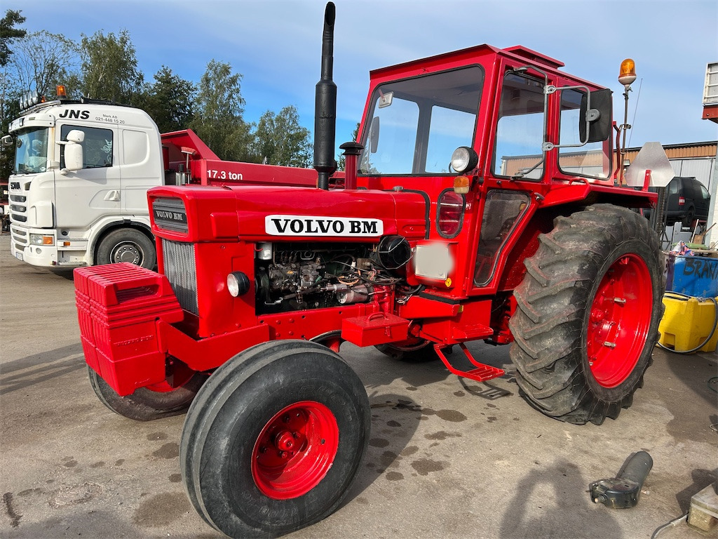 Volvo BM 800 - Farm tractor: picture 1 Volvo BM 800 - Farm tractor: picture 1
