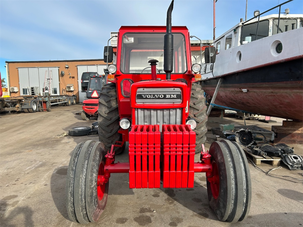 Volvo BM 800 - Farm tractor: picture 2 Volvo BM 800 - Farm tractor: picture 2