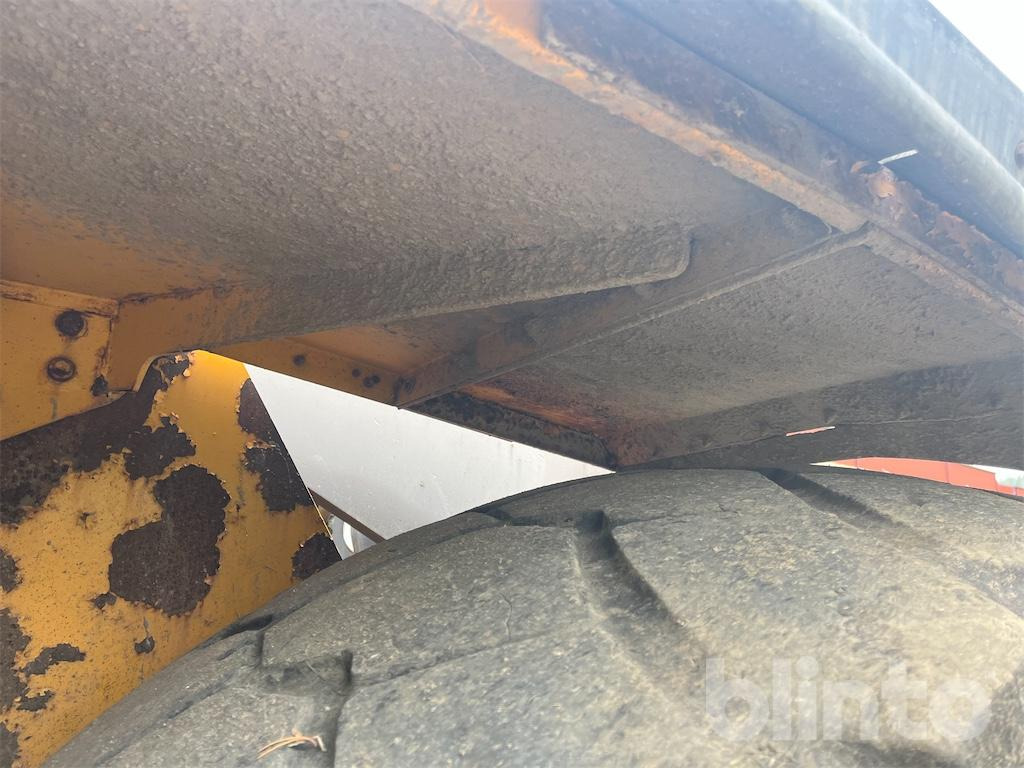 Wheel loader Volvo L220D: picture 48