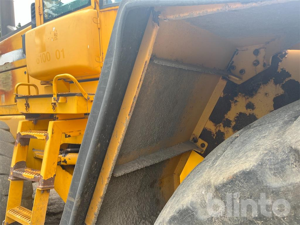 Wheel loader Volvo L220D: picture 49
