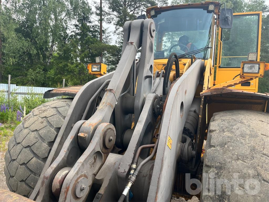 Wheel loader Volvo L220D: picture 22