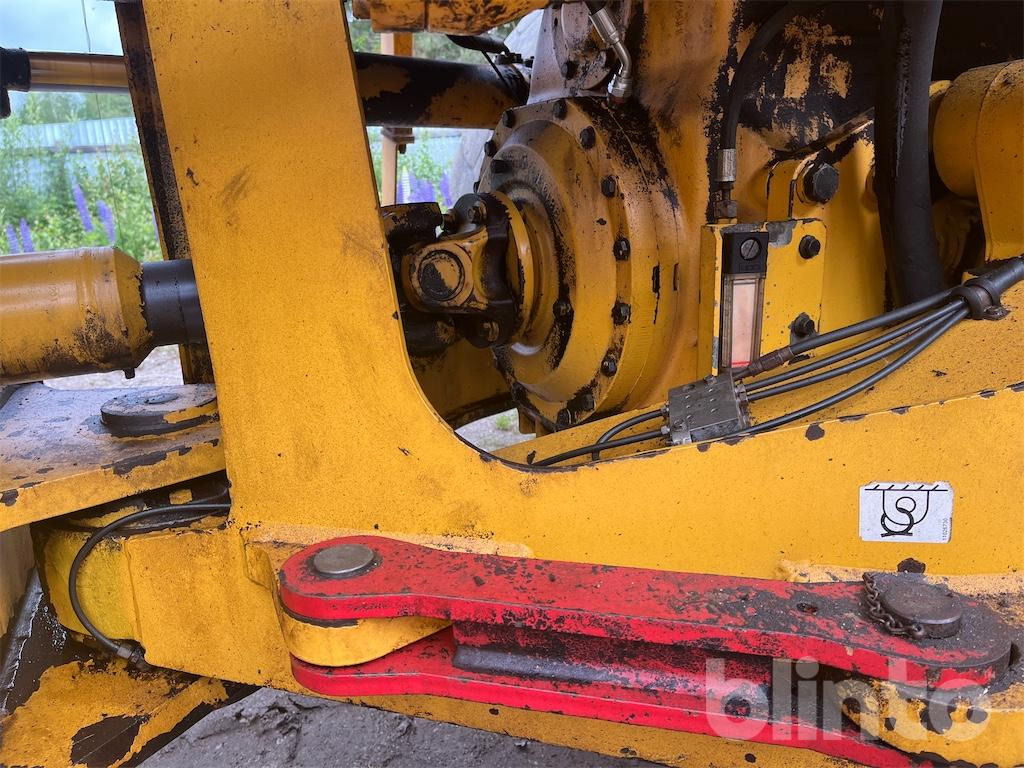 Wheel loader Volvo L220D: picture 35