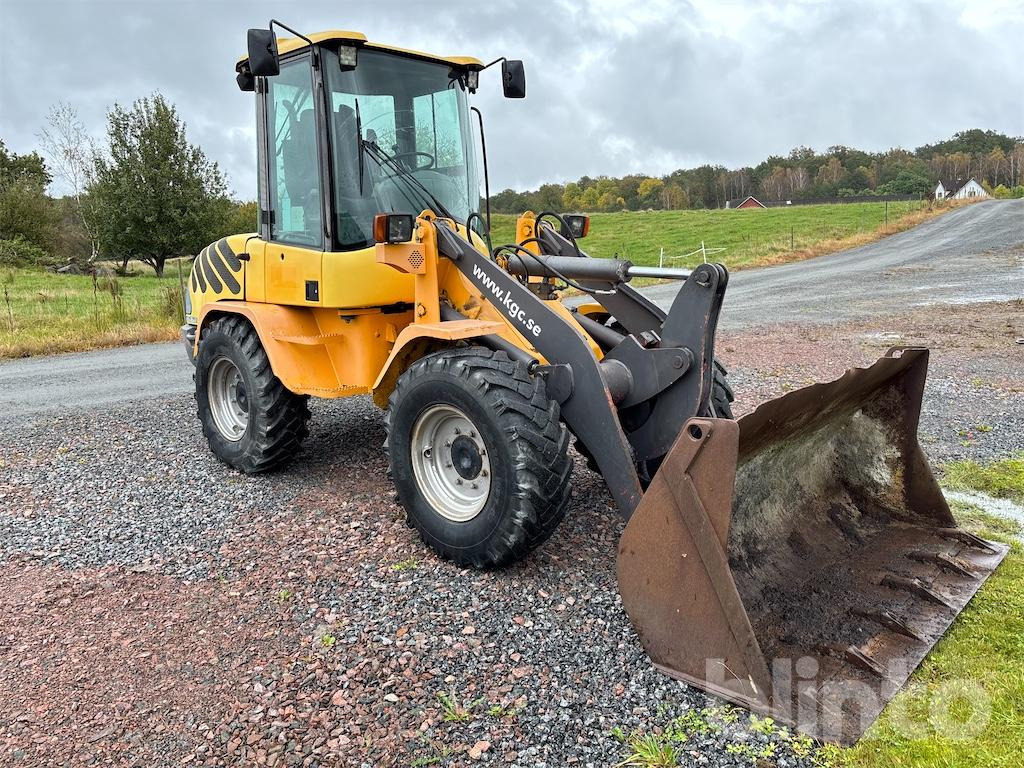 Volvo L30B - Wheel loader: picture 1 Volvo L30B - Wheel loader: picture 1