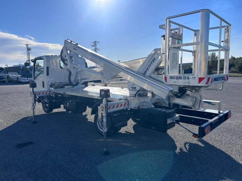 Isuzu HX200 - Truck mounted aerial platform: picture 1 Isuzu HX200 - Truck mounted aerial platform: picture 1