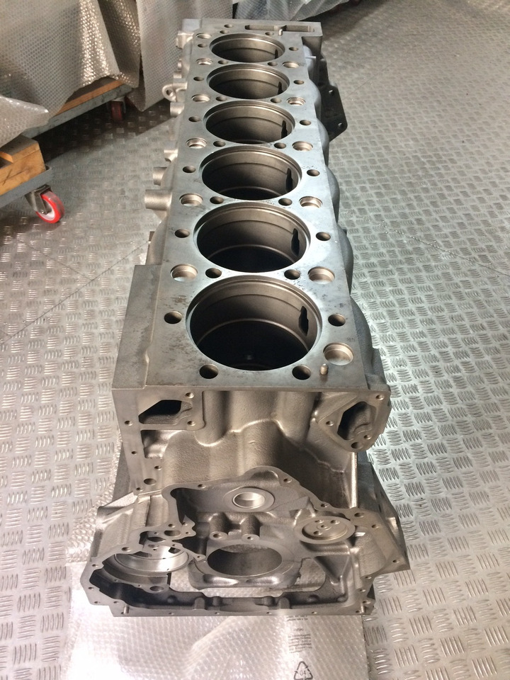 BASAMENTO MAN D2676 - EURO 6 - Crankcase: picture 2 BASAMENTO MAN D2676 - EURO 6 - Crankcase: picture 2