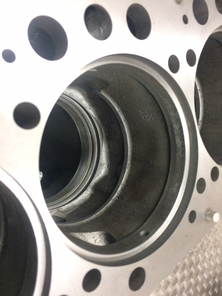 BASAMENTO MERCEDES OM457LA - Crankcase: picture 2 BASAMENTO MERCEDES OM457LA - Crankcase: picture 2