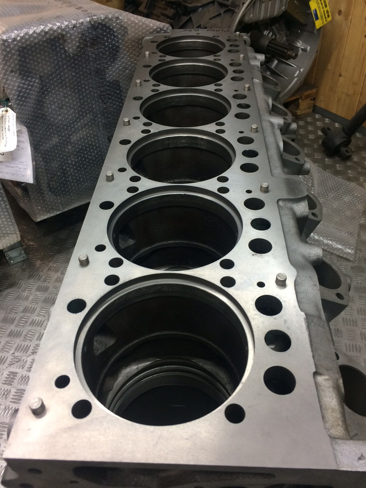 BASAMENTO MERCEDES OM457LA - Crankcase: picture 5 BASAMENTO MERCEDES OM457LA - Crankcase: picture 5