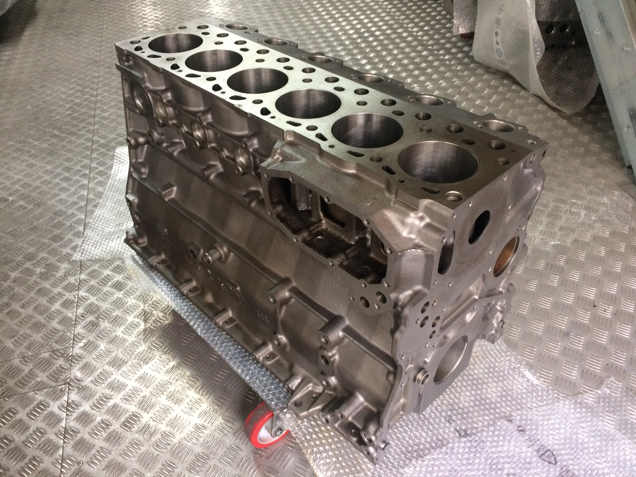 BASAMENTO MERCEDES OM906LA / OM906HLA - Crankcase: picture 3 BASAMENTO MERCEDES OM906LA / OM906HLA - Crankcase: picture 3