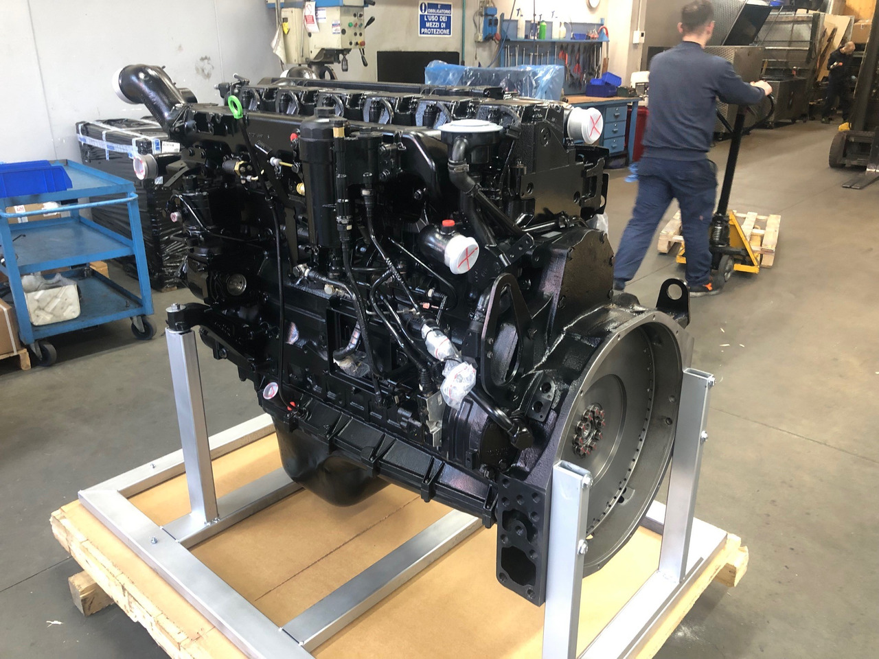 MOTORE COMPLETO MAN D2876LF12 / D2876 LF12 - D2876LF13 / D2876 LF13 - Engine: picture 4 MOTORE COMPLETO MAN D2876LF12 / D2876 LF12 - D2876LF13 / D2876 LF13 - Engine: picture 4