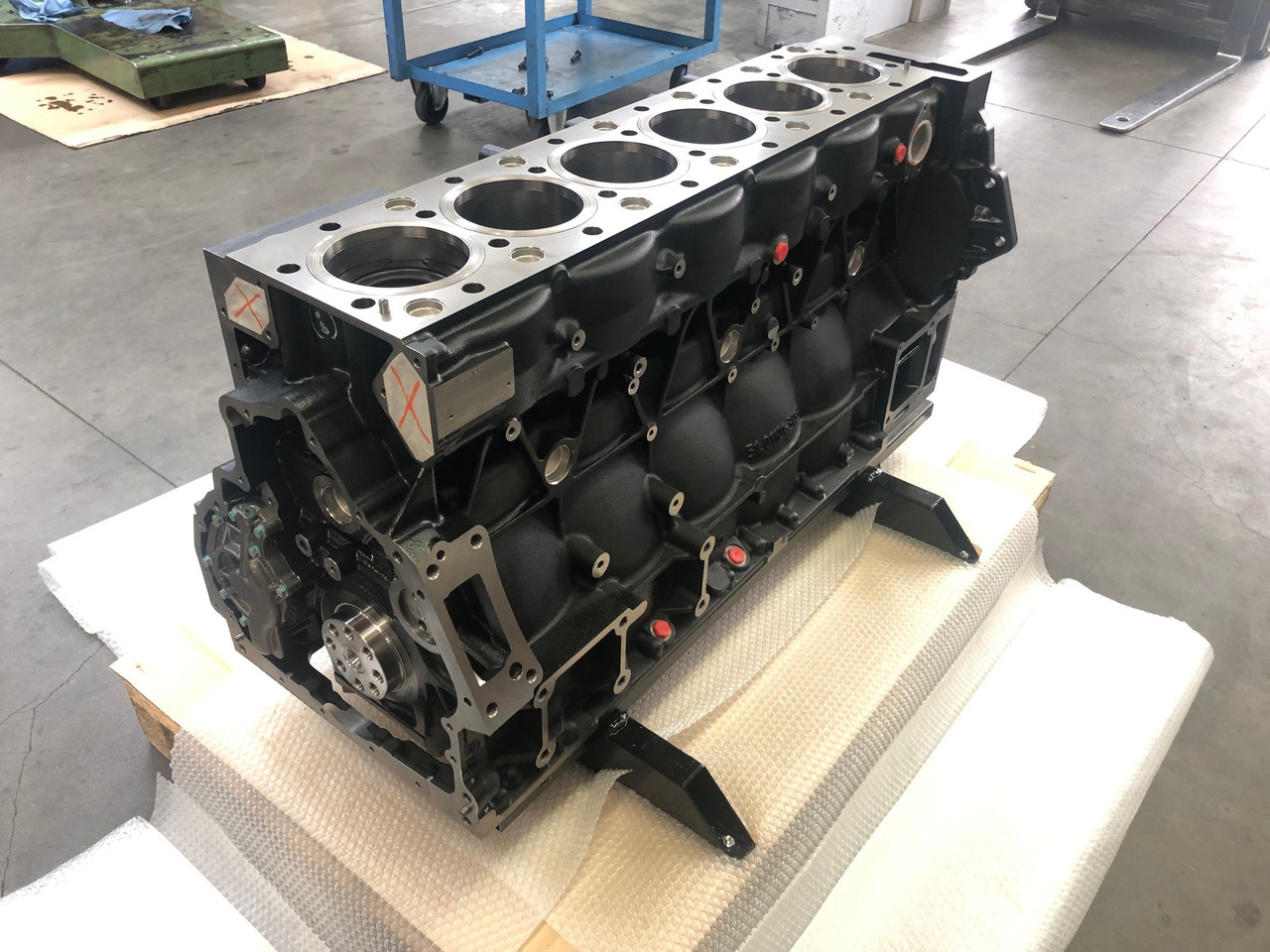 SHORTBLOCK MAN D2676 EURO 6c (camion) - Cylinder block for Truck: picture 2 SHORTBLOCK MAN D2676 EURO 6c (camion) - Cylinder block for Truck: picture 2