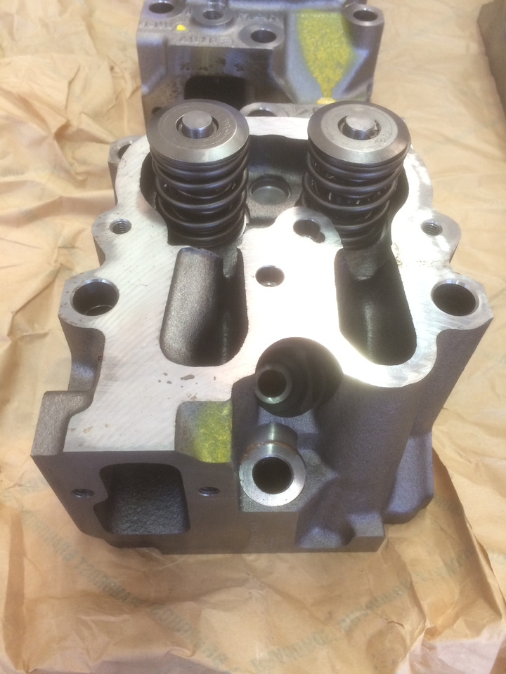 Cylinder head TESTATA MAN E2866 / E2876 / E2848 / E2842 - GAS: picture 7