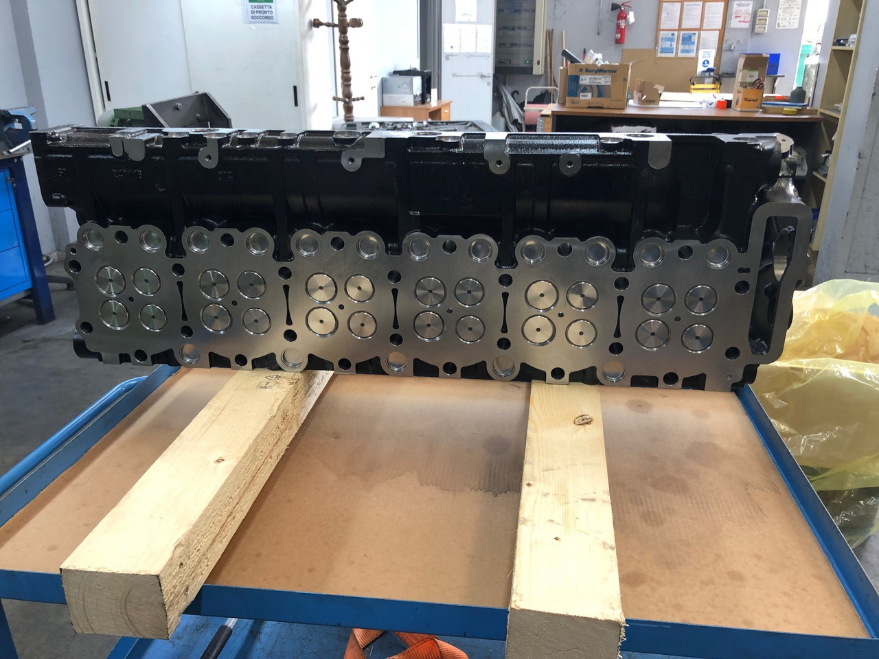 TESTATA MOTORE MAN D2676 EURO6C - Cylinder head: picture 4 TESTATA MOTORE MAN D2676 EURO6C - Cylinder head: picture 4