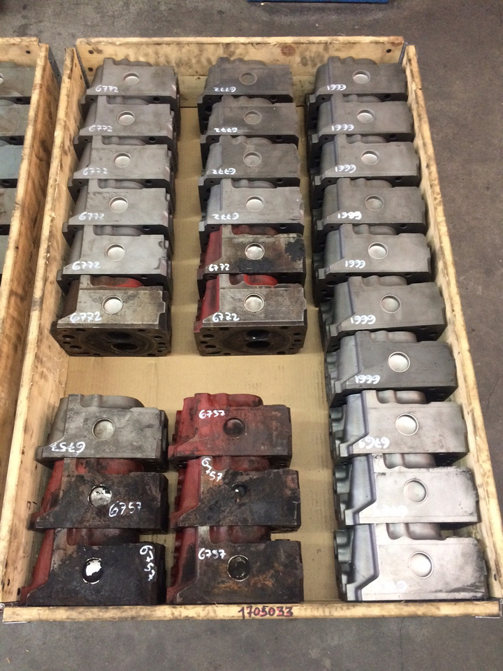 TESTATA MOTORE MAN D2865 / D2866 2V / D2876 2V / D2848 2V / D2840 2V / D2842 2V - Cylinder head: picture 1 TESTATA MOTORE MAN D2865 / D2866 2V / D2876 2V / D2848 2V / D2840 2V / D2842 2V - Cylinder head: picture 1