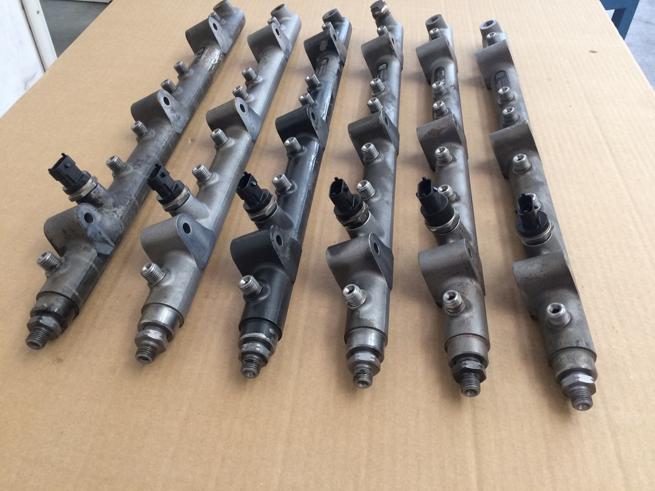 TUBO PRESSIONE COMMON RAIL MAN 51103116082 - Fuel system: picture 3 TUBO PRESSIONE COMMON RAIL MAN 51103116082 - Fuel system: picture 3
