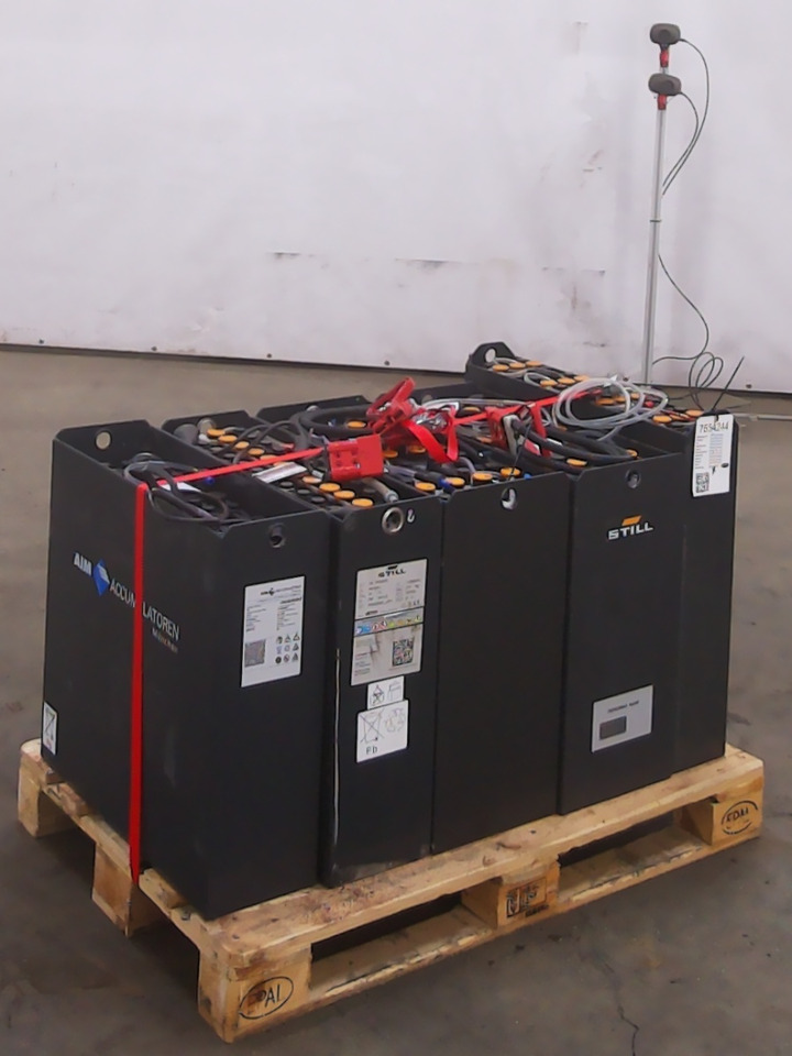 Weitere 5XBATTERIEN - Construction machinery: picture 1 Weitere 5XBATTERIEN - Construction machinery: picture 1