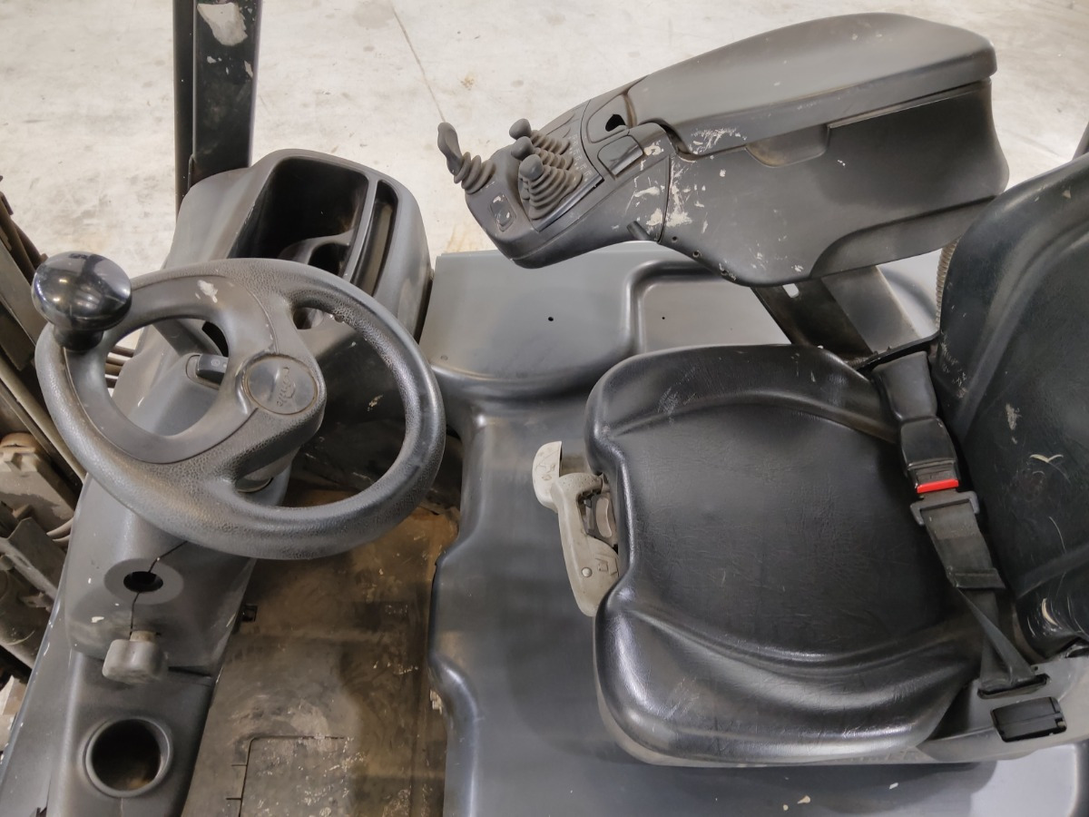 Linde E16-02 - Electric forklift: picture 3 Linde E16-02 - Electric forklift: picture 3