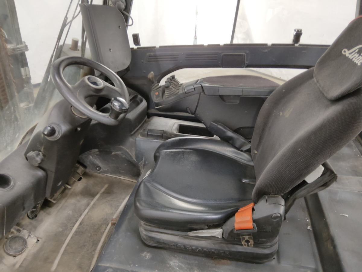 Linde E25L-01 - Electric forklift: picture 2 Linde E25L-01 - Electric forklift: picture 2