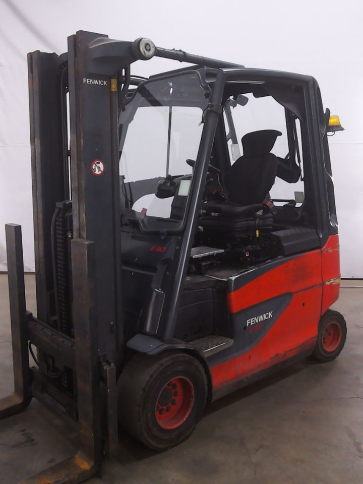 Linde E30HL-01/600 - Electric forklift: picture 5 Linde E30HL-01/600 - Electric forklift: picture 5