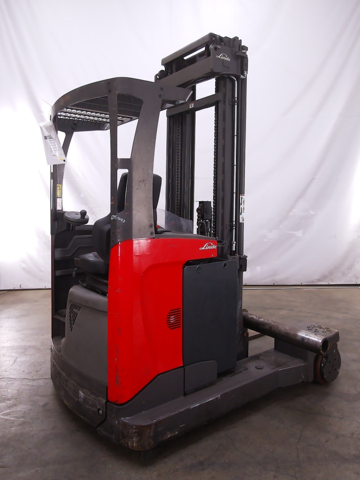 Linde R25F - Reach truck: picture 2 Linde R25F - Reach truck: picture 2