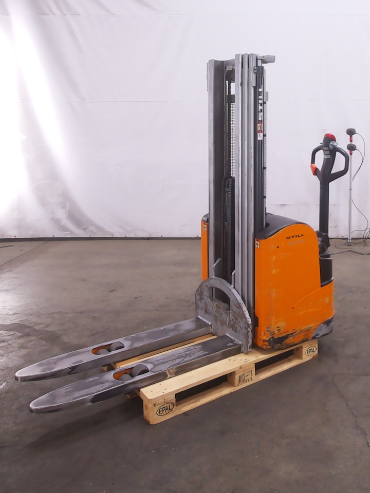 Still EGV14 - Stacker: picture 1 Still EGV14 - Stacker: picture 1