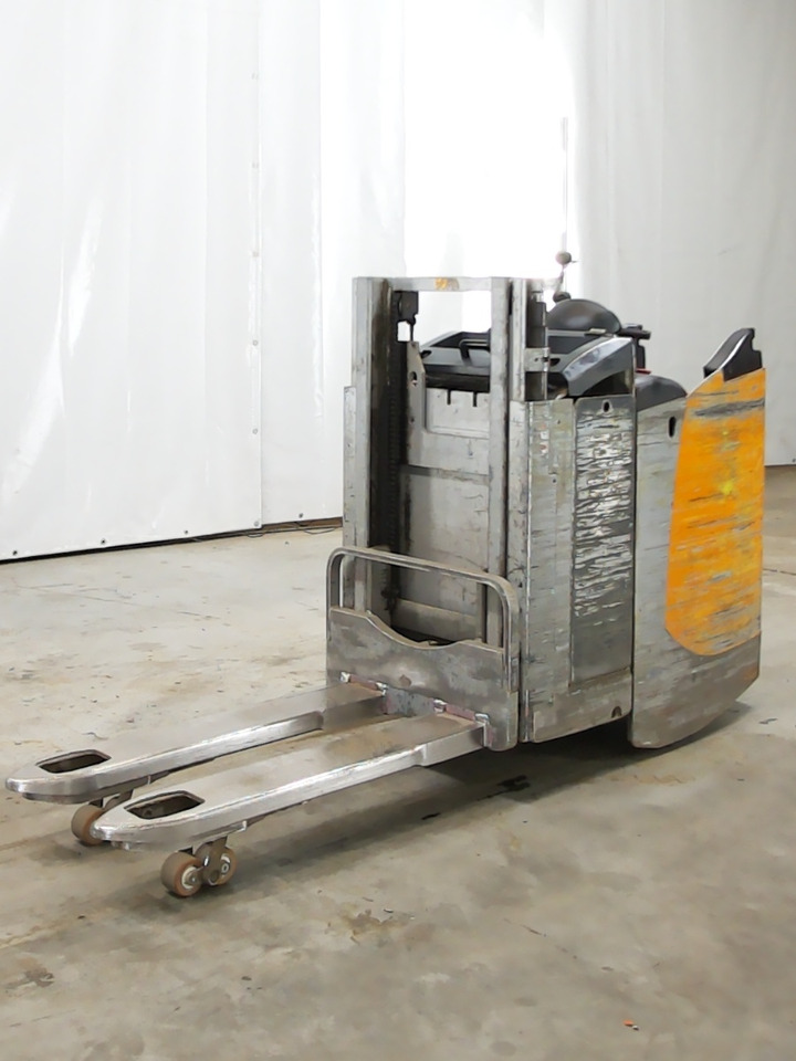 Still EXD-S20 - Stacker: picture 1 Still EXD-S20 - Stacker: picture 1