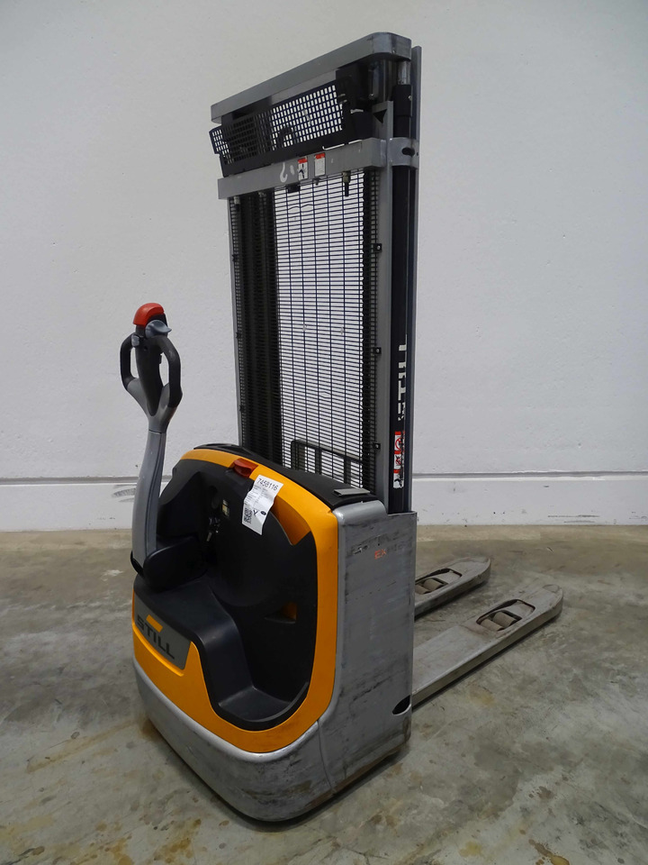 Still EXV10 - Stacker: picture 2 Still EXV10 - Stacker: picture 2