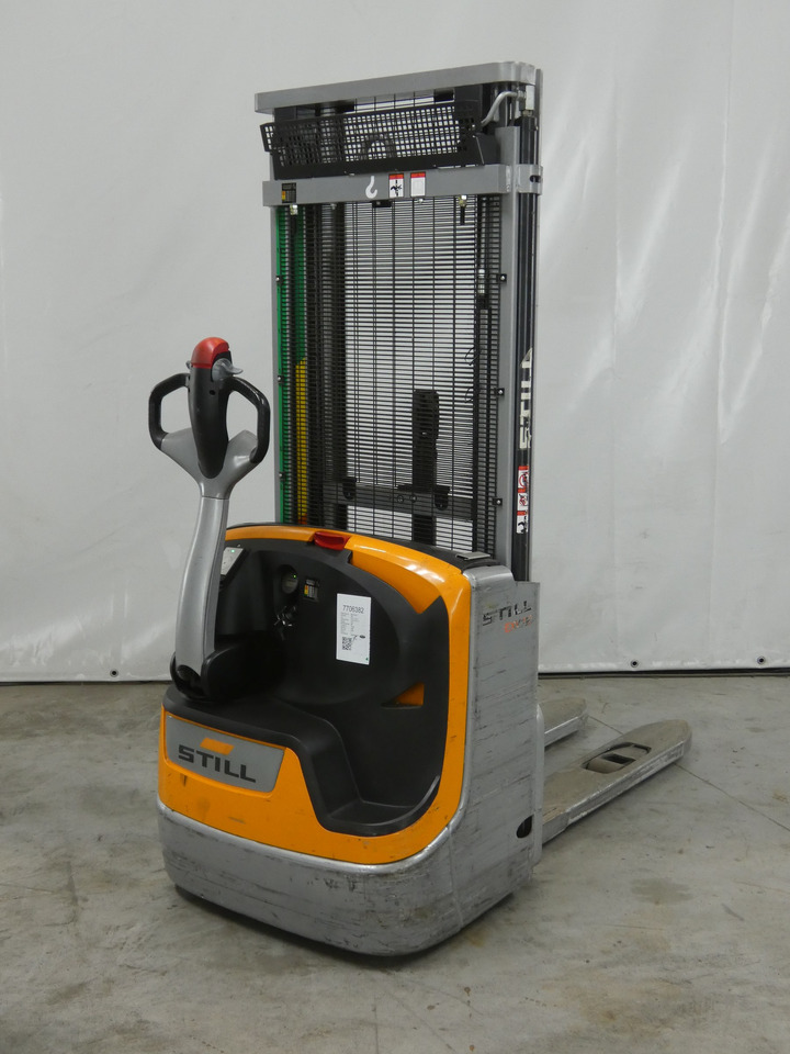 Still EXV12 - Stacker: picture 2 Still EXV12 - Stacker: picture 2