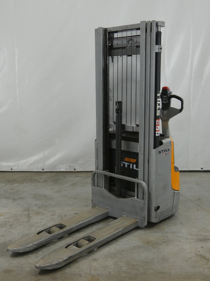 Still EXV12 - Stacker: picture 1 Still EXV12 - Stacker: picture 1