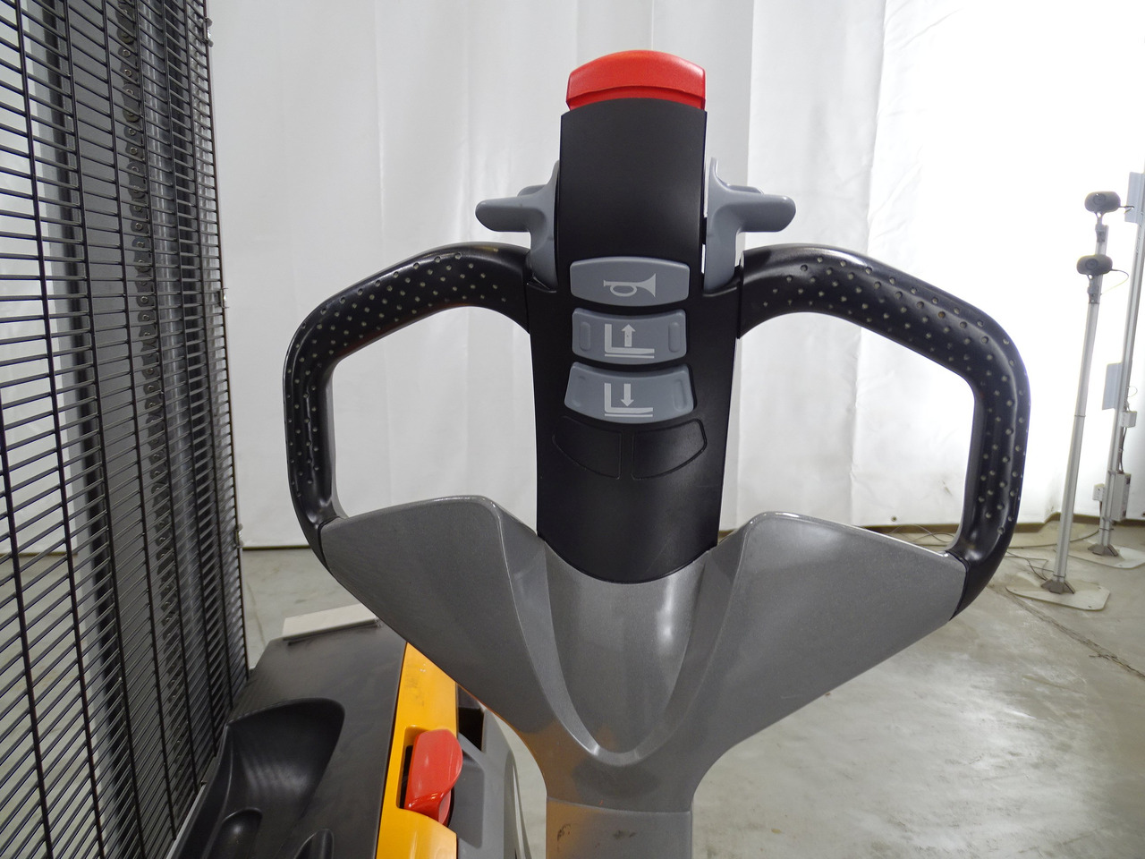 Still EXV12 - Stacker: picture 3 Still EXV12 - Stacker: picture 3