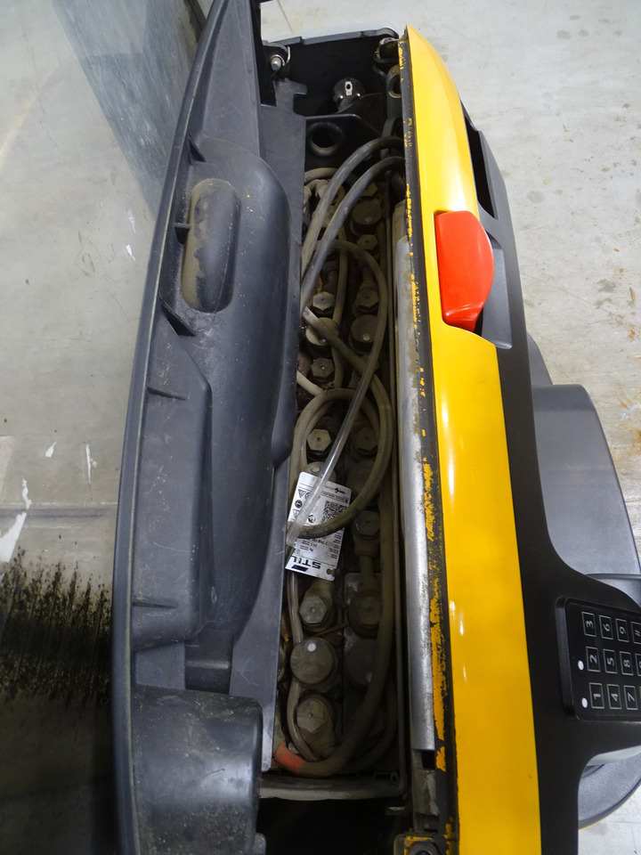 Still EXV12 - Stacker: picture 4 Still EXV12 - Stacker: picture 4