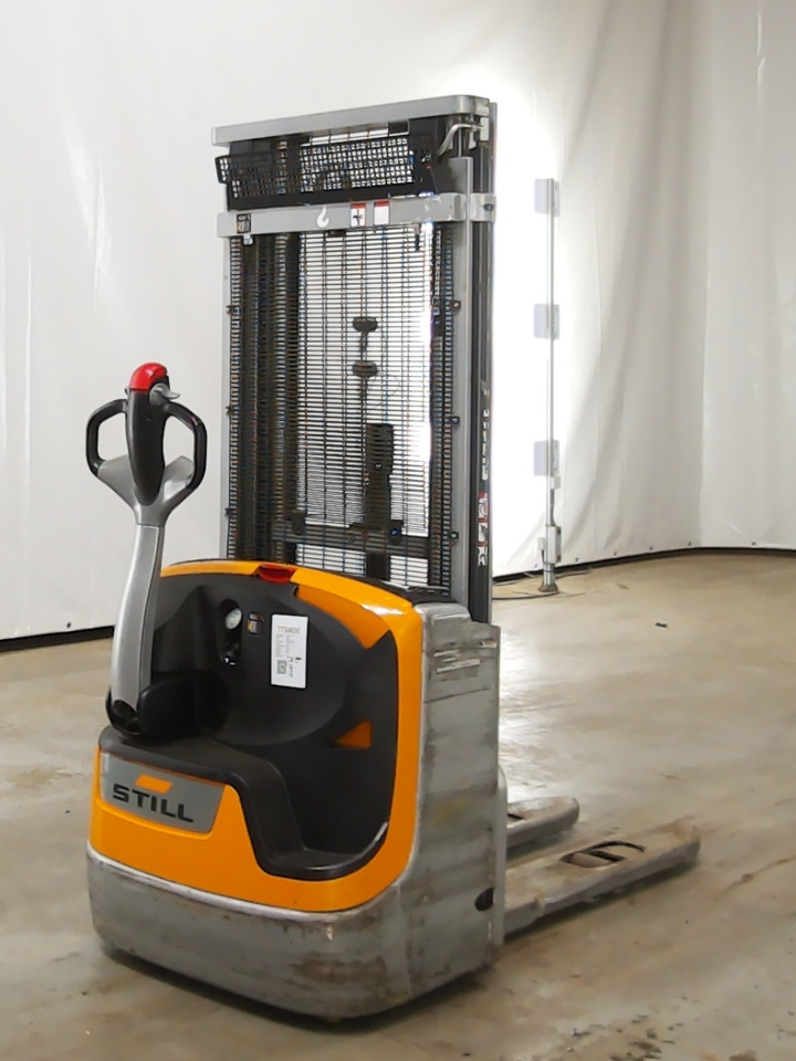 Still EXV12 - Stacker: picture 2 Still EXV12 - Stacker: picture 2