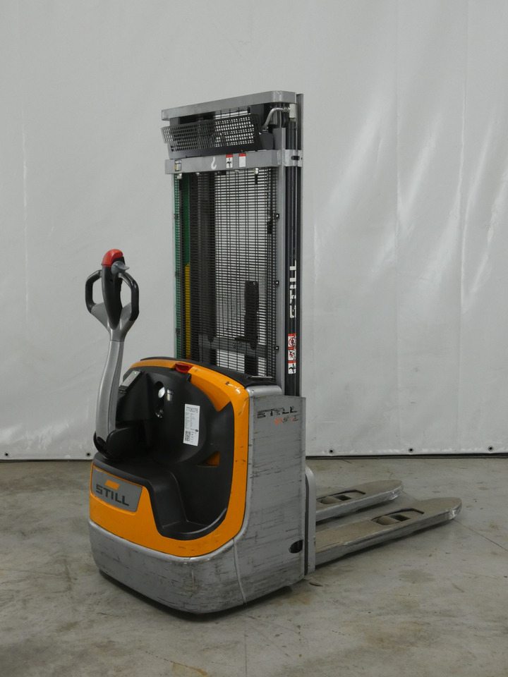 Still EXV12 - Stacker: picture 2 Still EXV12 - Stacker: picture 2