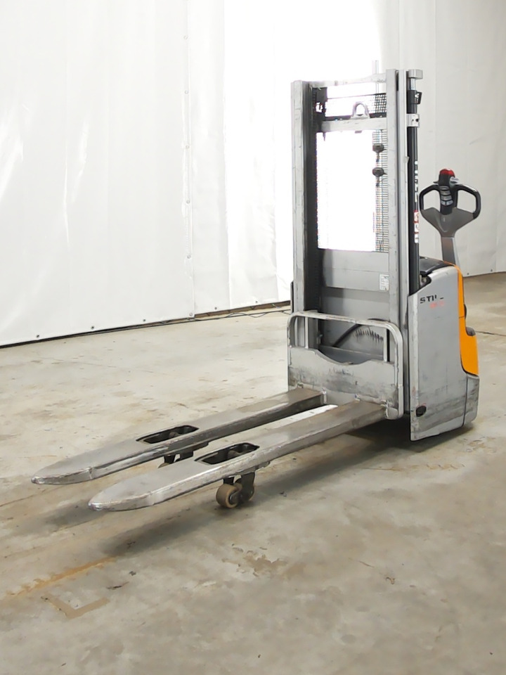 Still EXV12I - Stacker: picture 1 Still EXV12I - Stacker: picture 1