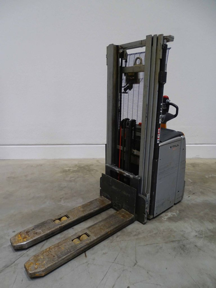 Still EXV14 - Stacker: picture 1 Still EXV14 - Stacker: picture 1