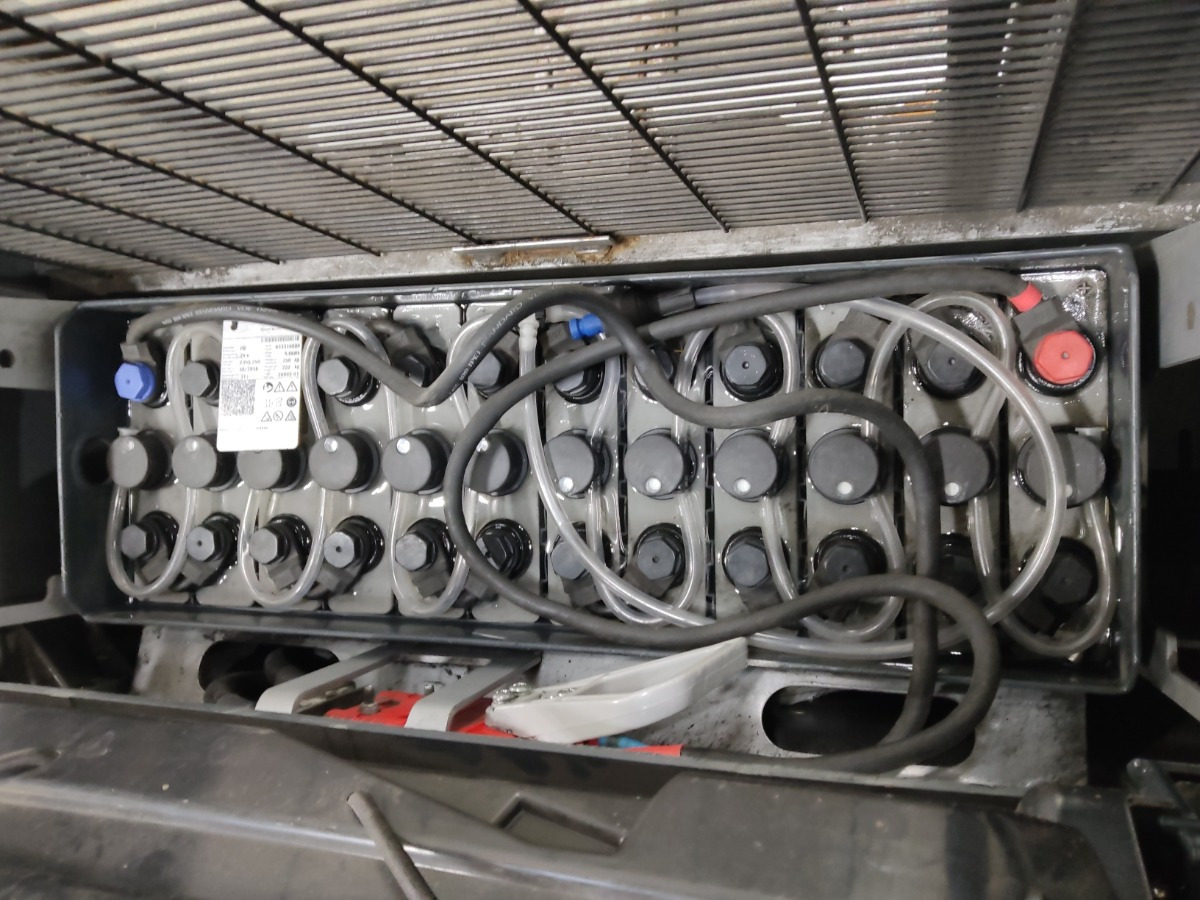 Still EXV16 - Stacker: picture 4 Still EXV16 - Stacker: picture 4