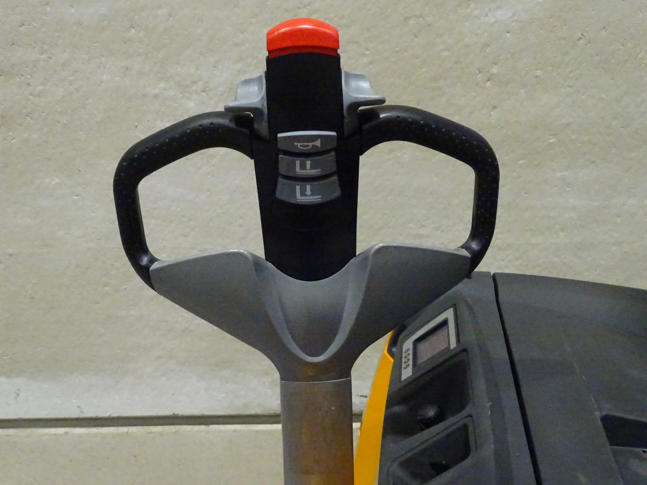 Still EXV16 - Stacker: picture 3 Still EXV16 - Stacker: picture 3